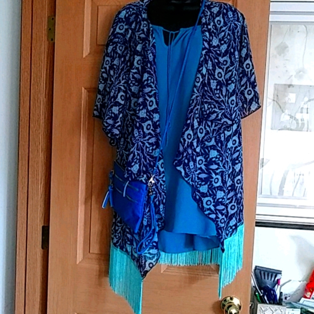 LulaRoe Monroe Kimono Cardigan Coverup, S